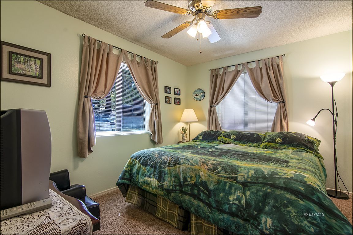 26833 Idyllwild Road Idyllwild, CA 92549 - Photo 26 of 38 a bedroom with bed and a window