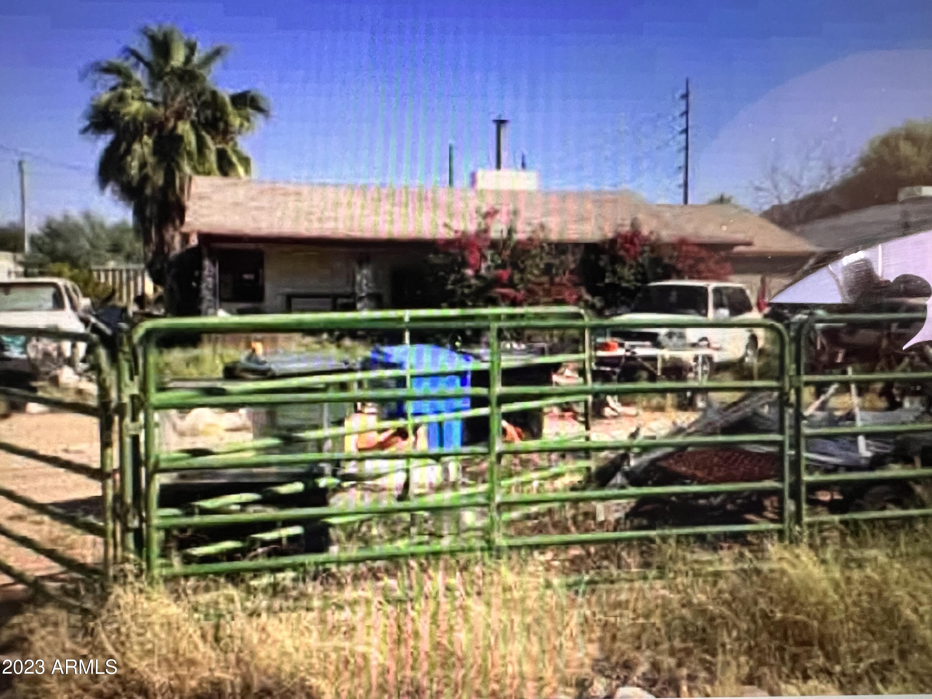 740 East Roberts Road Phoenix, AZ 85022 - Photo 2 of 2 IMG_2403