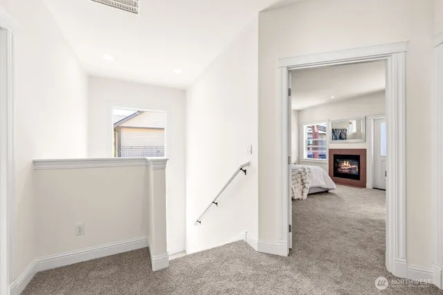 $1,450,000 | 810 5th Avenue Northwest, Issaquah, WA 98027