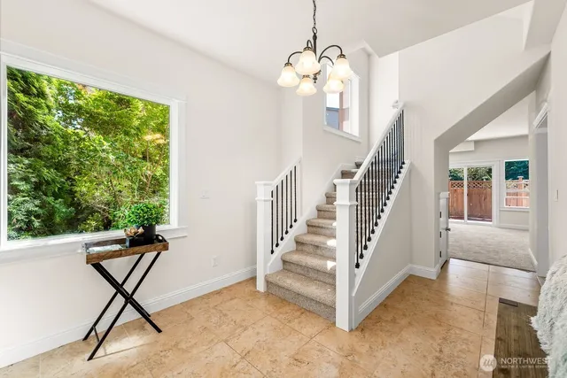 $1,450,000 | 810 5th Avenue Northwest, Issaquah, WA 98027