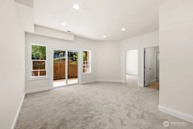 $1,450,000 | 810 5th Avenue Northwest, Issaquah, WA 98027