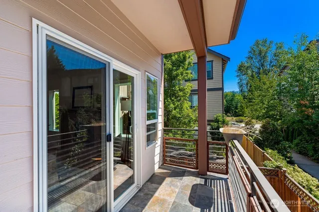 $1,450,000 | 810 5th Avenue Northwest, Issaquah, WA 98027