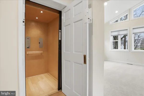 $1,349,000 | 10009 Fairoaks Road, Vienna, VA 22181