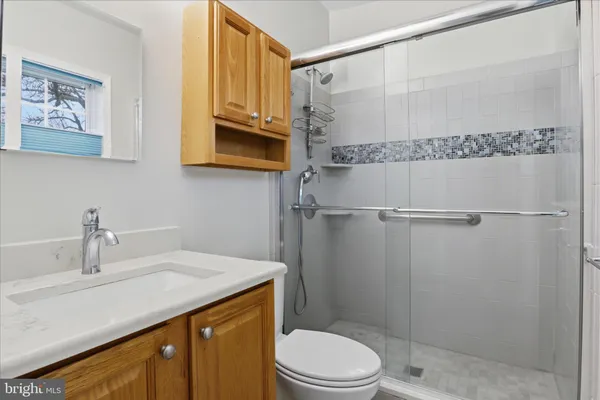 $1,349,000 | 10009 Fairoaks Road, Vienna, VA 22181