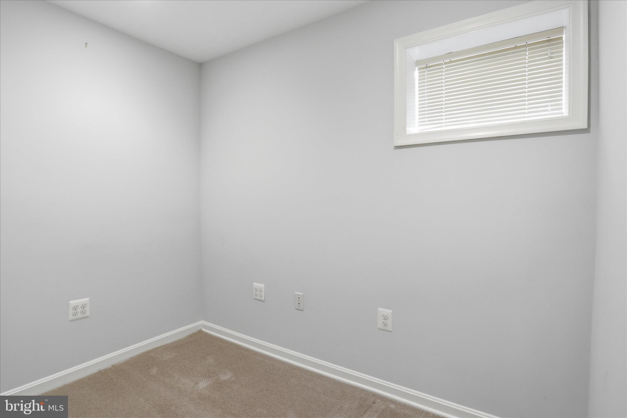 10009 Fairoaks Road Vienna, VA 22181 - Photo 38 of 54