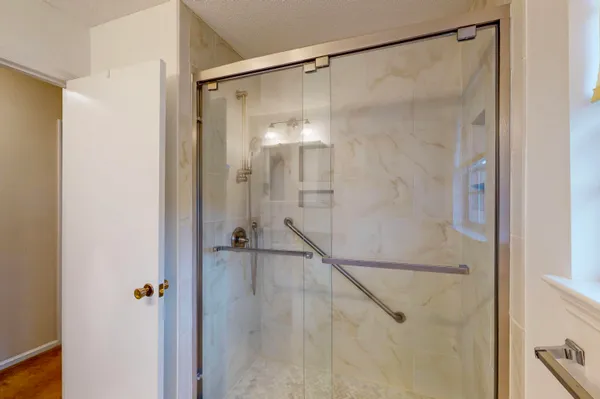 $424,900 | 4709 Ridge Crest Road, Hixson, TN 37343