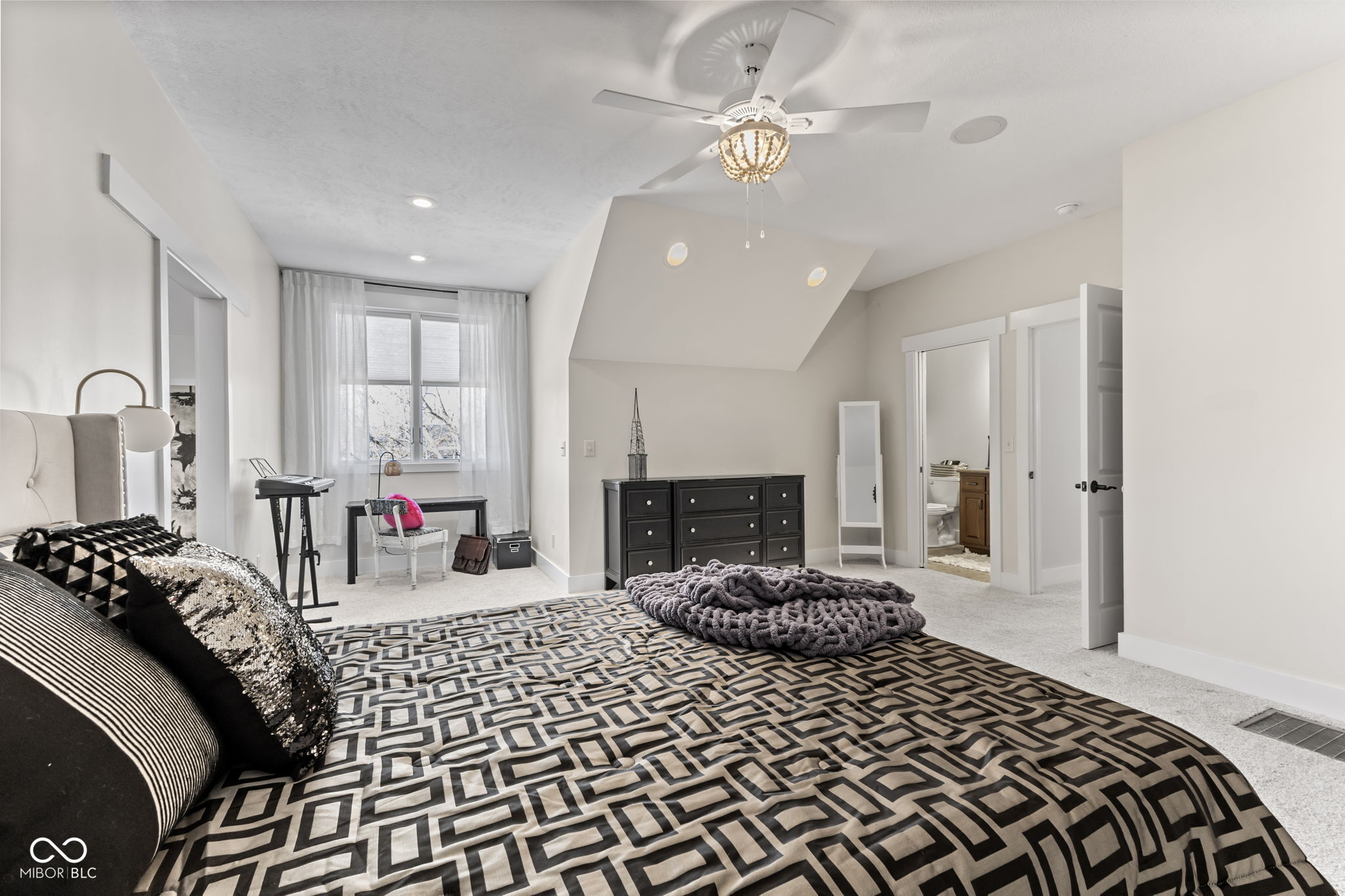 1356 Rutherglen Court Danville, IN 46122 - Photo 40 of 68