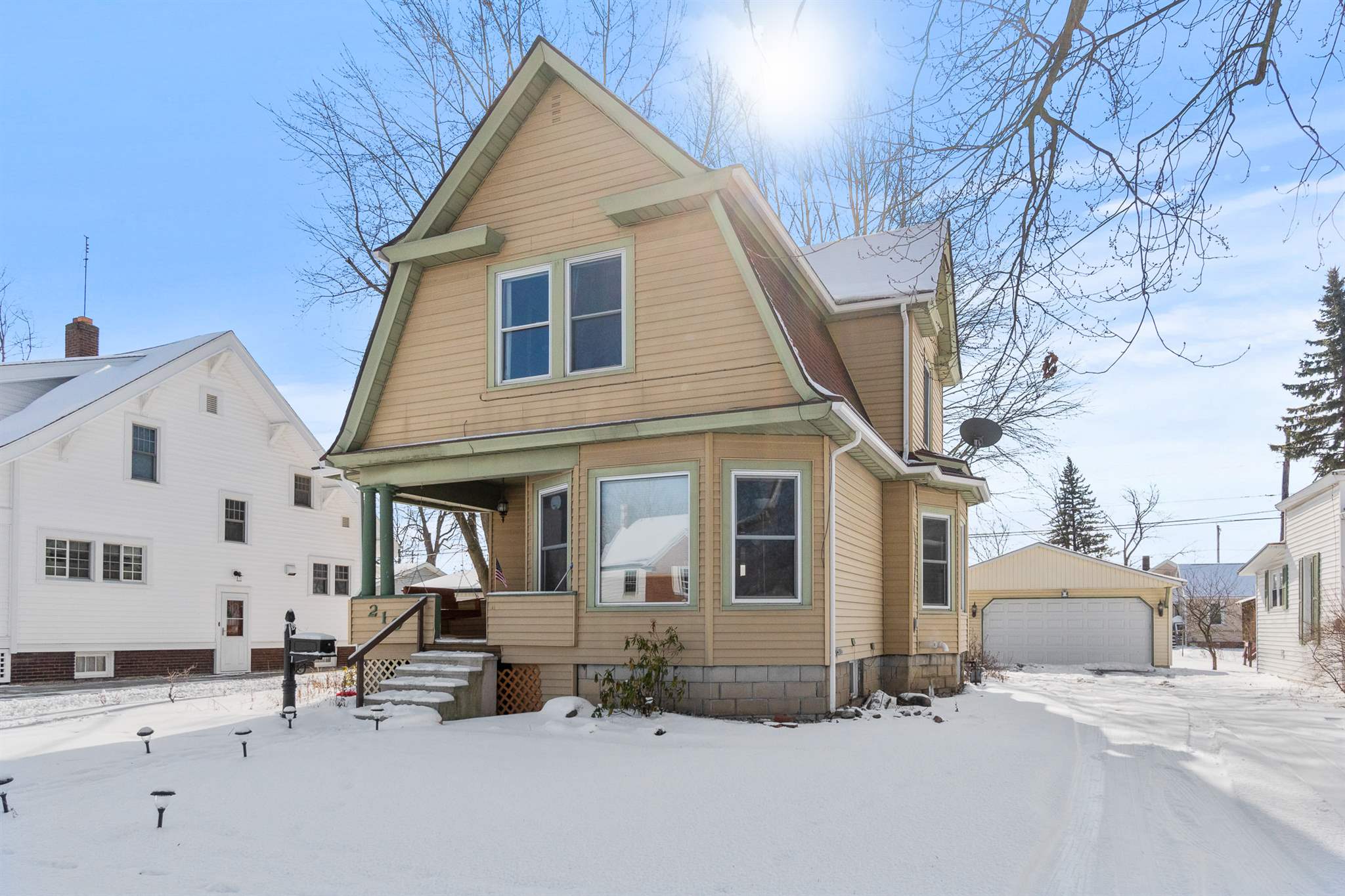 210 West Oak Street Butler, IN 46721 - Photo 1 of 30