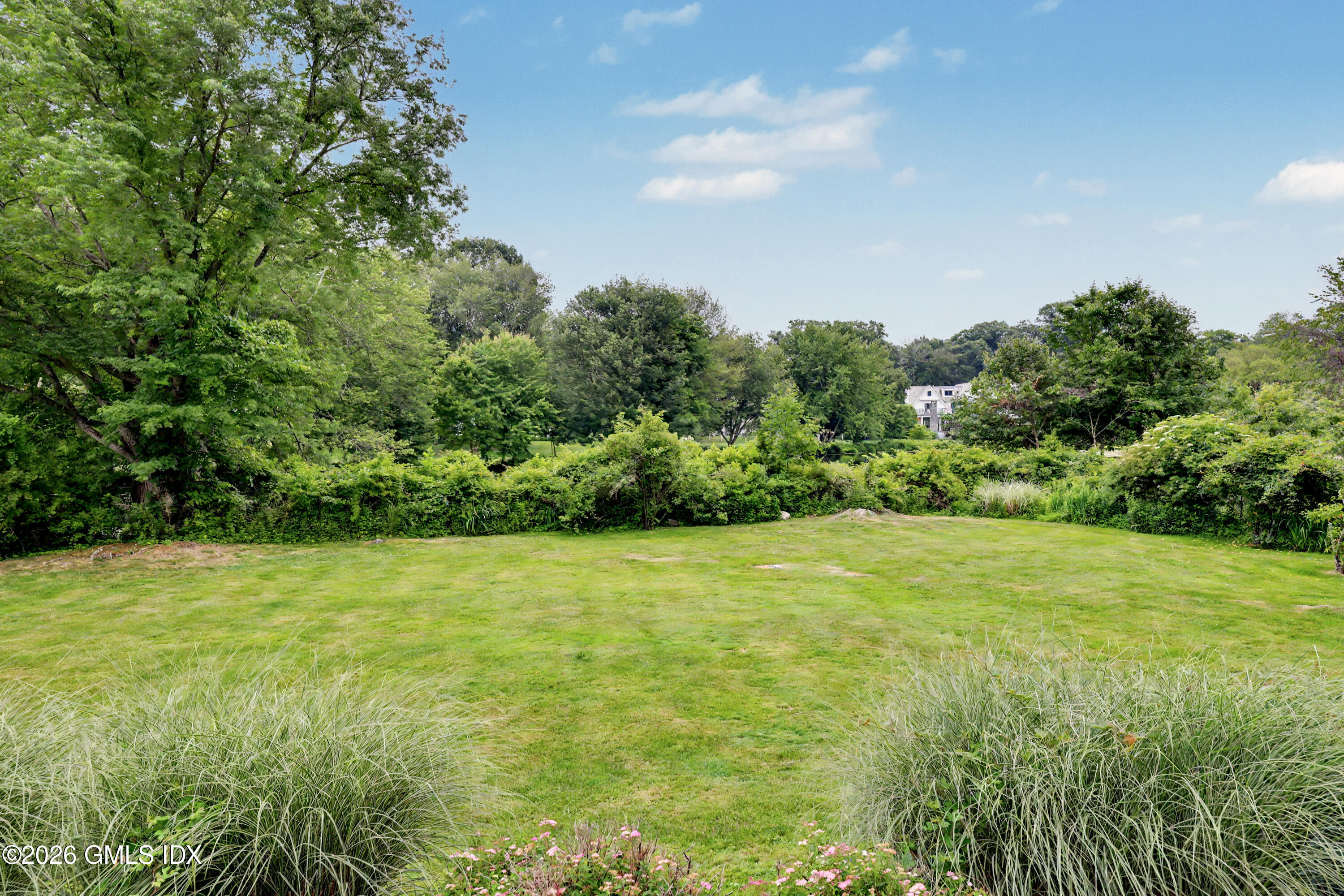 25 Beechcroft Road Greenwich, CT 06830 - Photo 18 of 22 Rear Yard