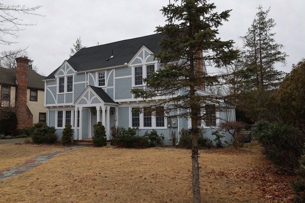 11 Harwich Road Longmeadow, MA 01106 - Photo 3 of 42 Gallery Image 3