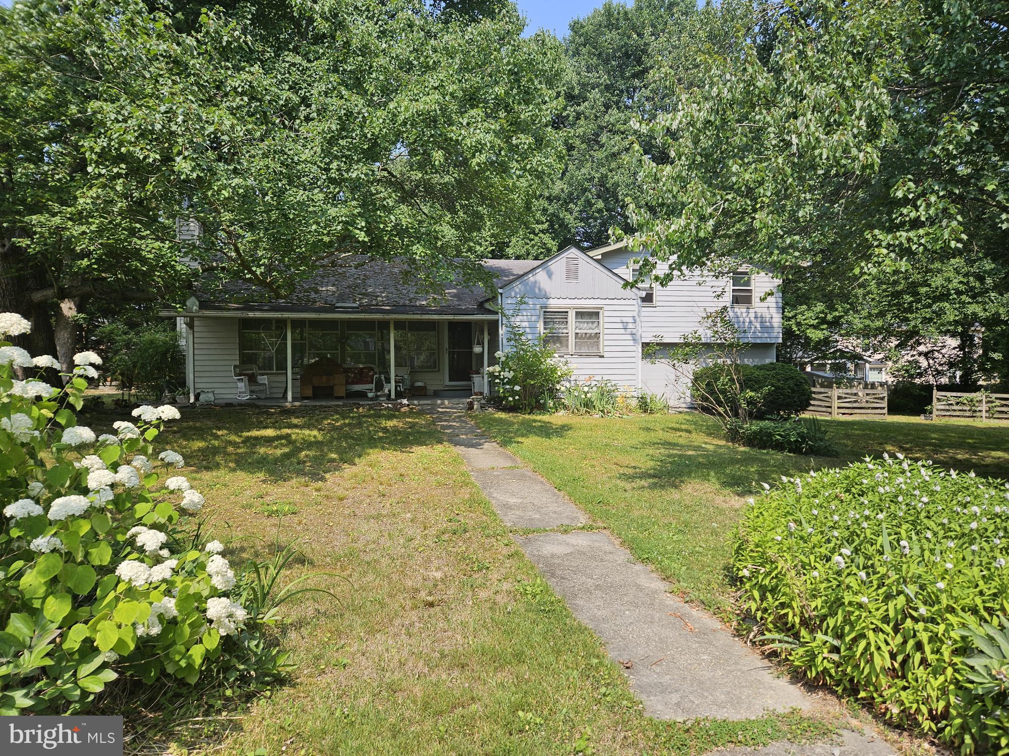 7122 Neuman Street Springfield, VA 22150 - Photo 2 of 35 lots of potential Great location