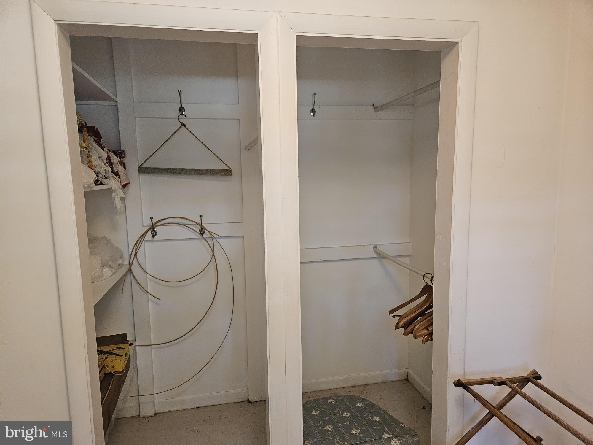7122 Neuman Street Springfield, VA 22150 - Photo 28 of 35 Primary walk in closet
