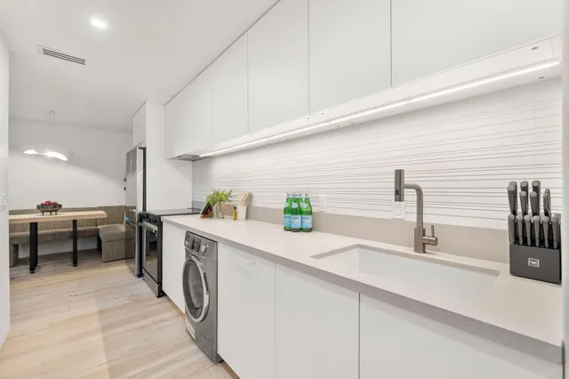 $239,000 | 2857 North Los Felices Road, Unit 203, Palm Springs, CA 92262