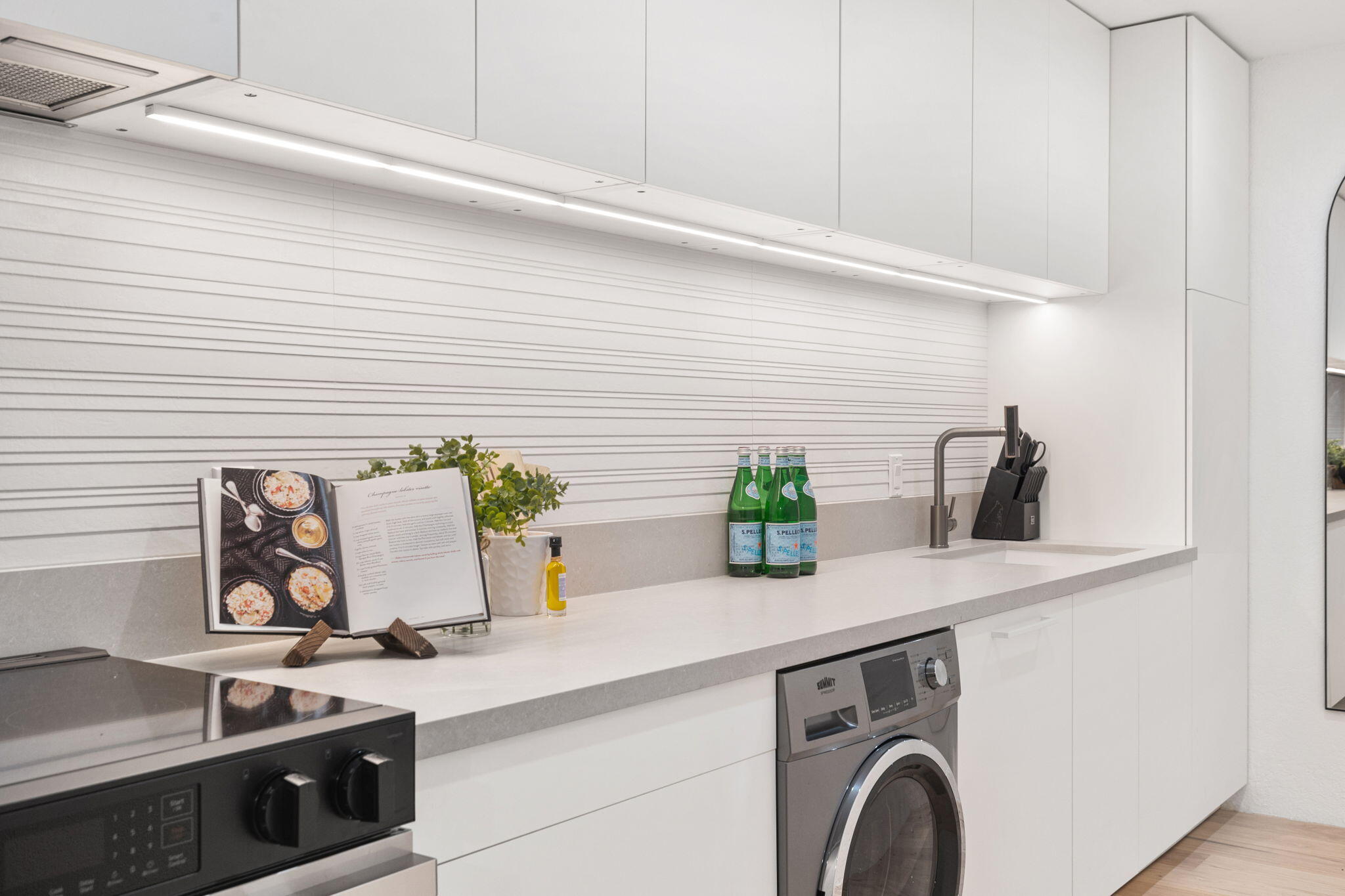 2857 North Los Felices Road, Unit 203 Palm Springs, CA 92262 - Photo 17 of 40 19-web-or-mls-8M4A3463