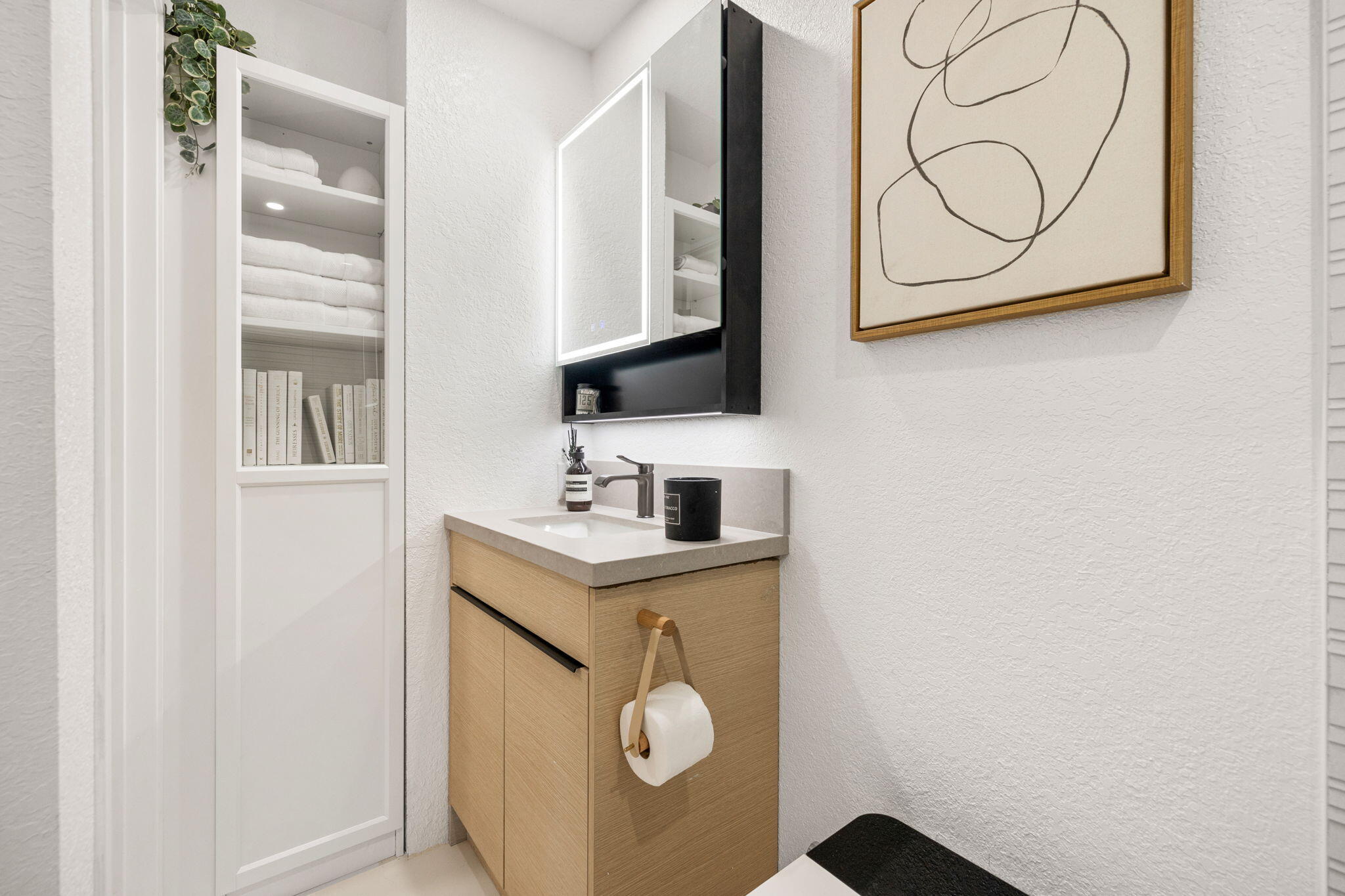 2857 North Los Felices Road, Unit 203 Palm Springs, CA 92262 - Photo 22 of 40 24-web-or-mls-8M4A3438