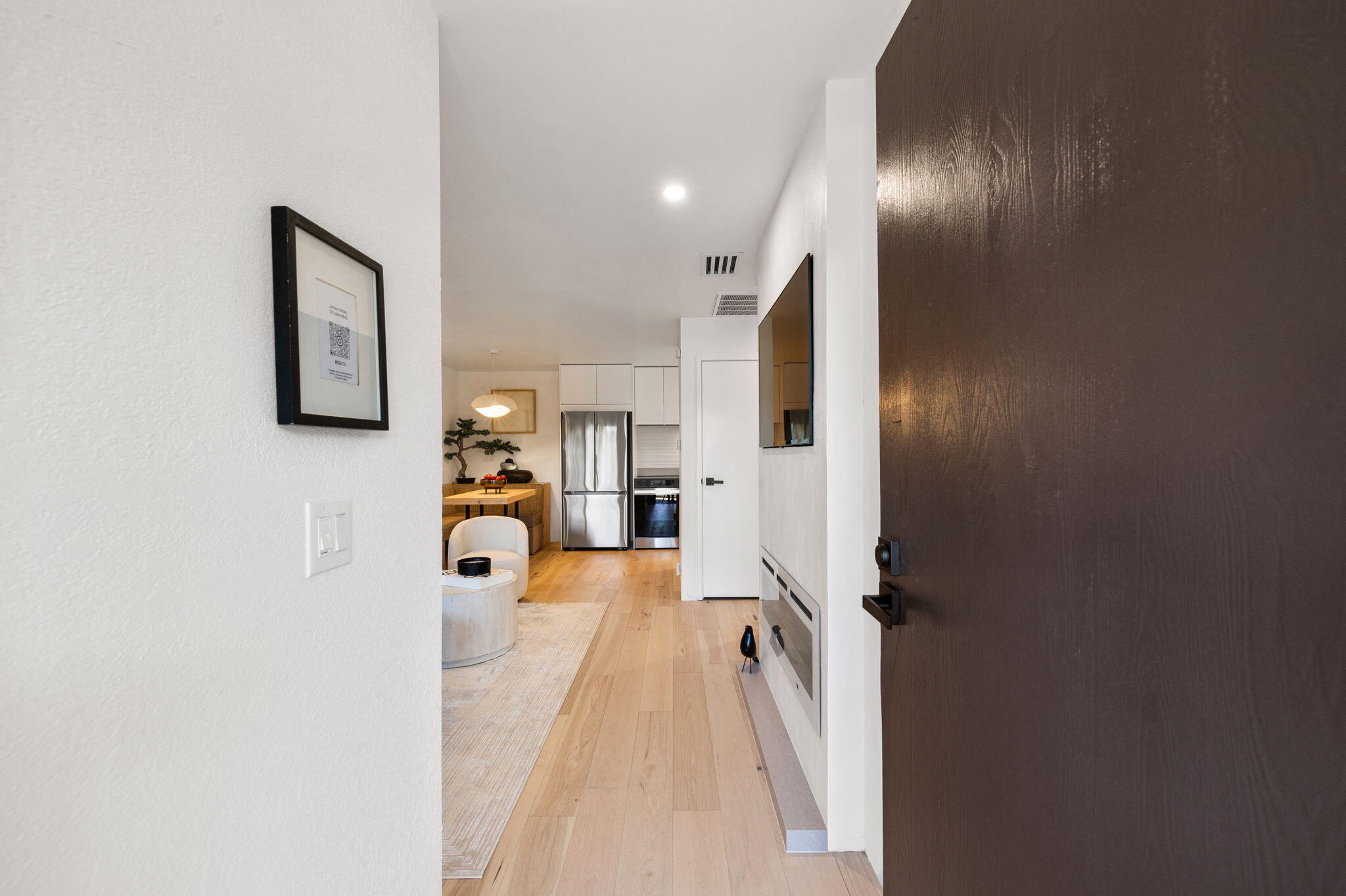 2857 North Los Felices Road, Unit 203 Palm Springs, CA 92262 - Photo 35 of 40 31-web-or-mls-8M4A3393