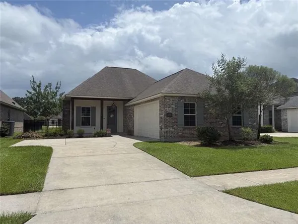 $320,000 | 59805 Thomas Ross Drive, Plaquemine, LA 70764