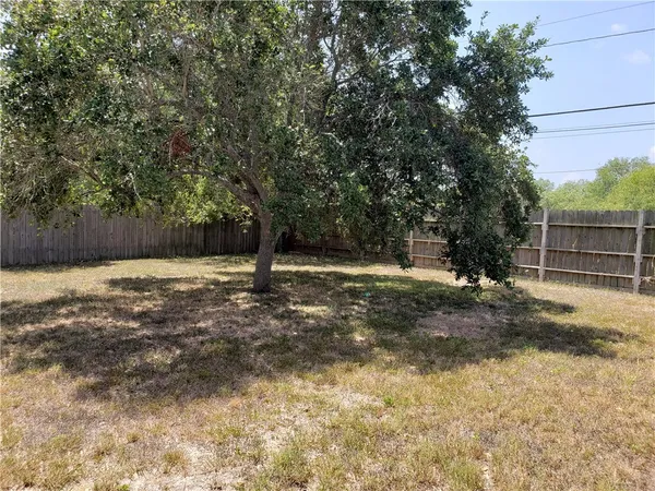 $1,695 | 6845 Rhine Drive, Corpus Christi, TX 78412