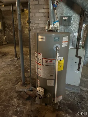 $115,000 | 175 Forest Avenue, Syracuse, NY 13205