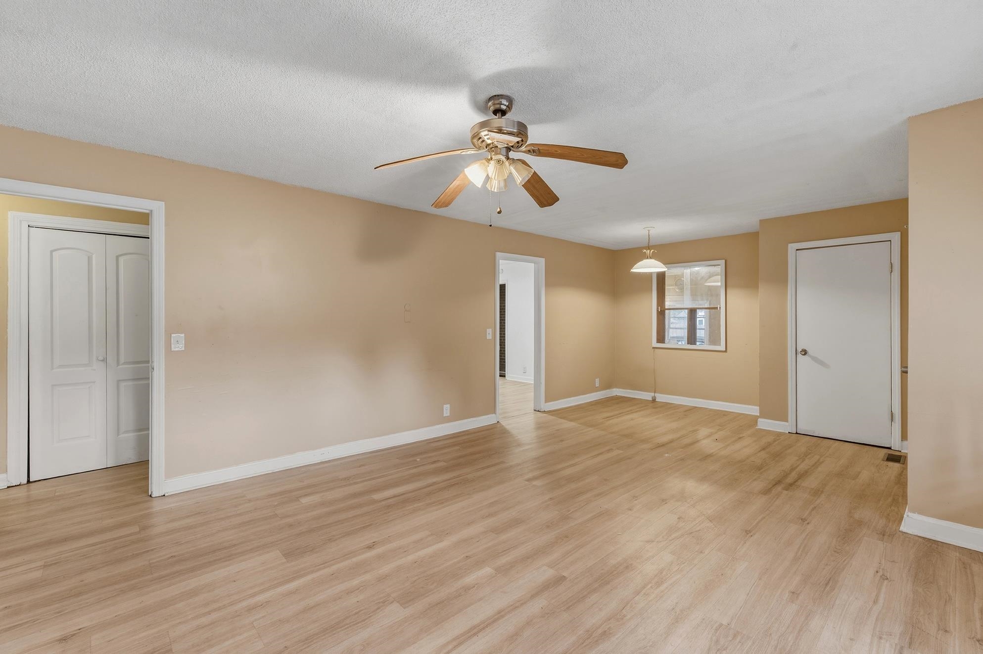 412 County Rd S-22-129 Andrews, SC 29510 - Photo 5 of 44 Gallery Image 5