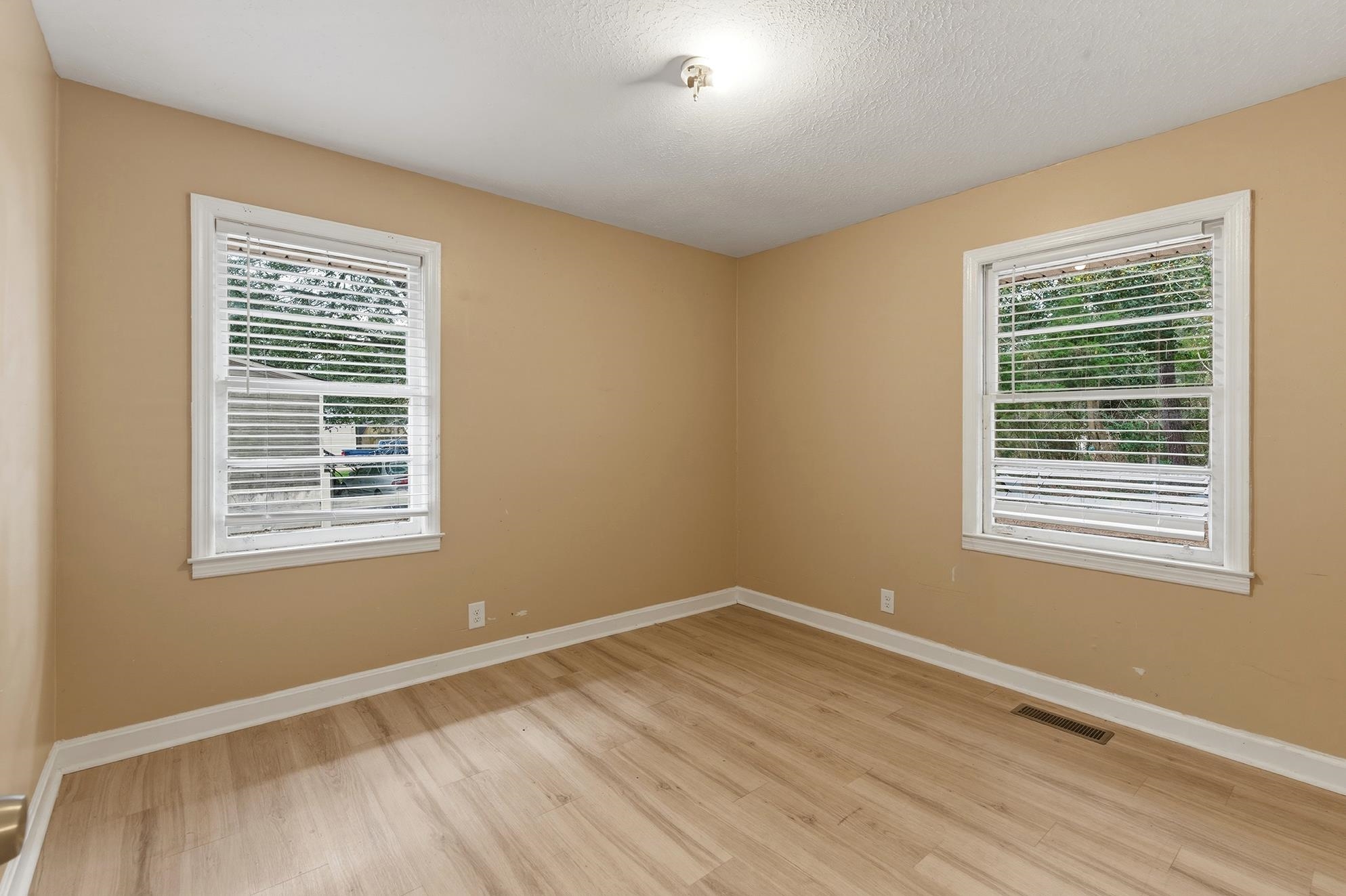 412 County Rd S-22-129 Andrews, SC 29510 - Photo 10 of 44 Gallery Image 10