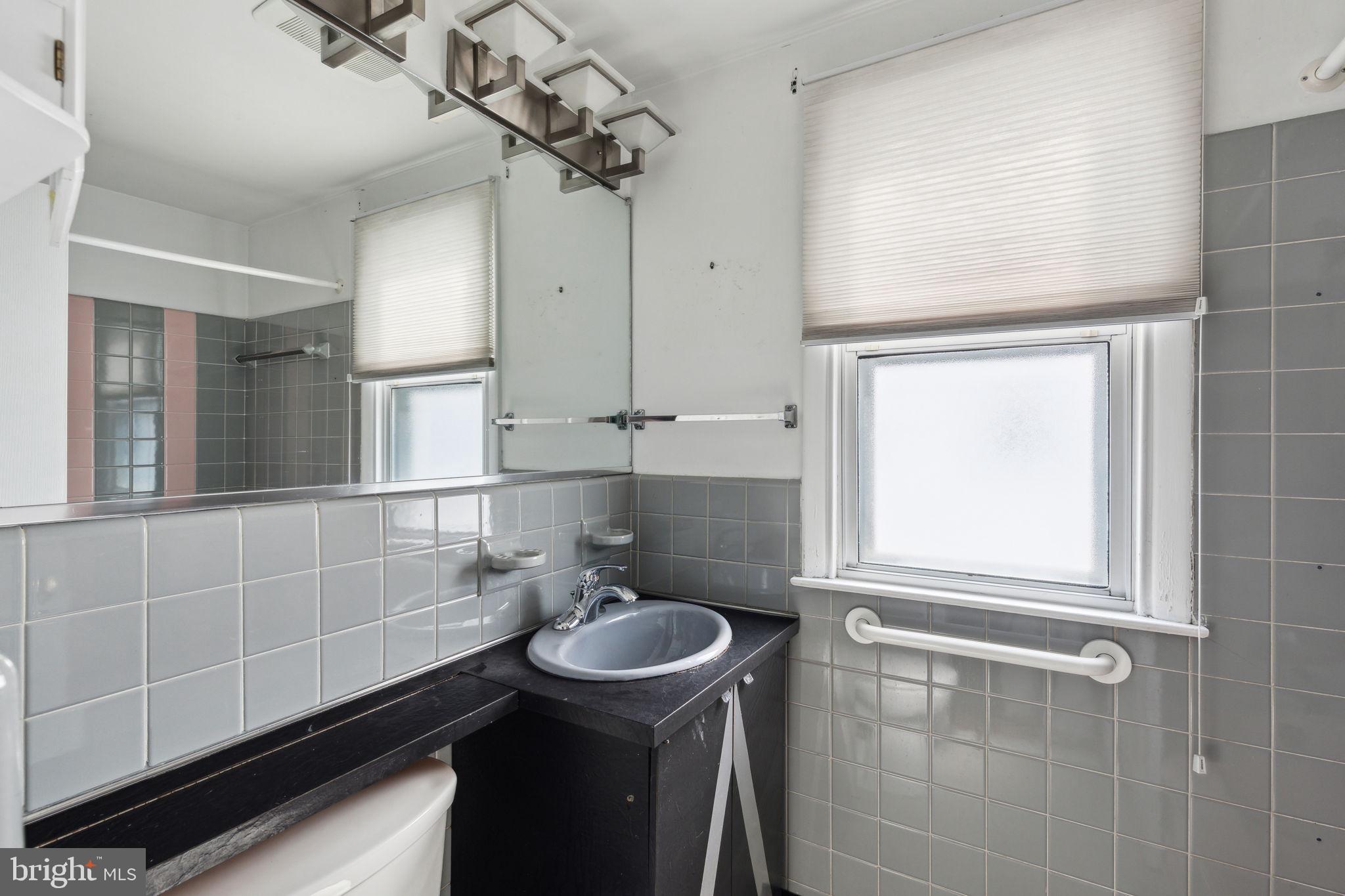 9966 Bridle Road Philadelphia, PA 19115 - Photo 19 of 28 Gallery Image 19