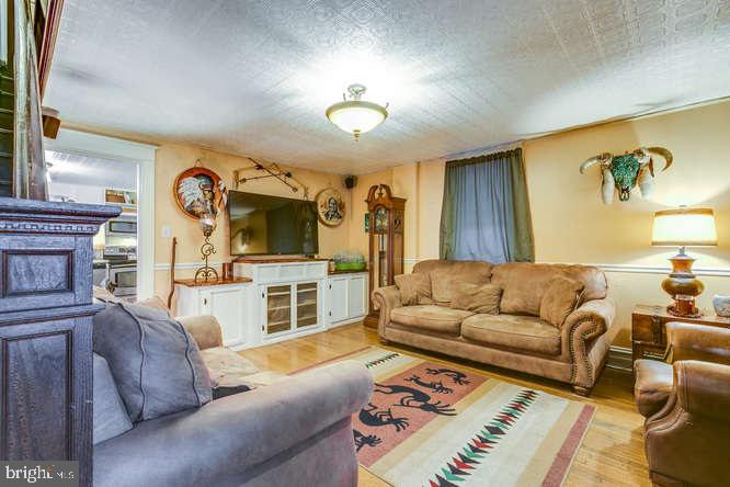 4225 Carlisle Road Gardners, PA 17324 - Photo 5 of 24 Gallery Image 5