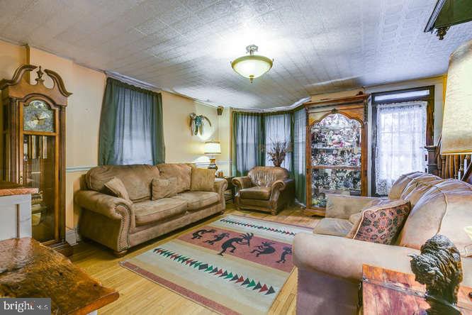 4225 Carlisle Road Gardners, PA 17324 - Photo 6 of 24 Gallery Image 6