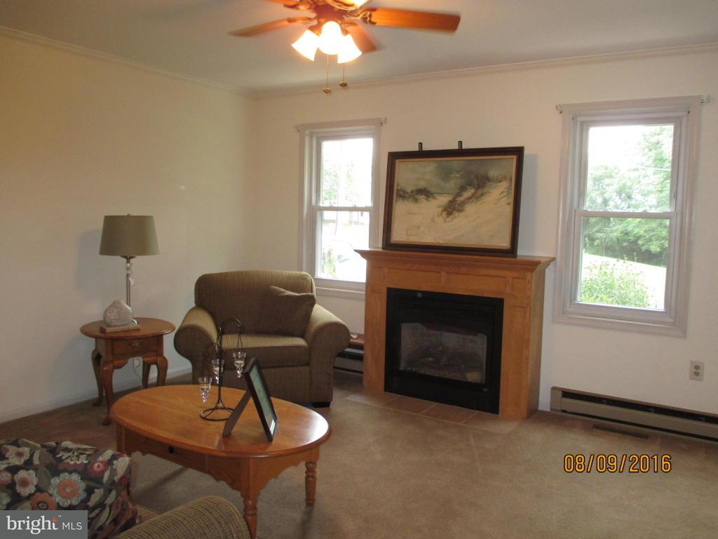 977 Sun Valley Road Stevens, PA 17578 - Photo 2 of 22