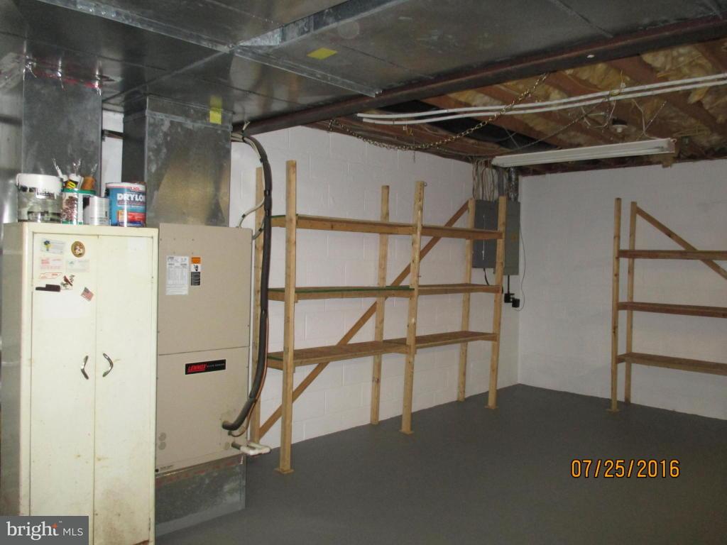 977 Sun Valley Road Stevens, PA 17578 - Photo 17 of 22