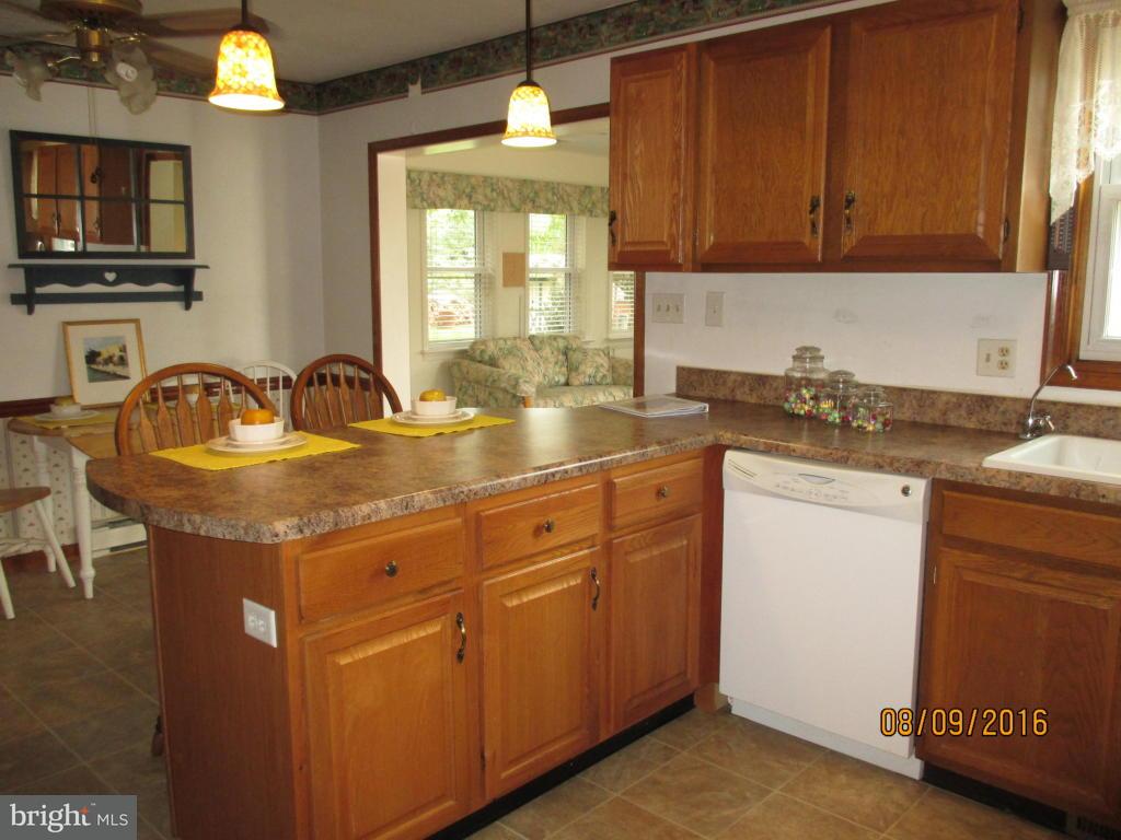 977 Sun Valley Road Stevens, PA 17578 - Photo 6 of 22
