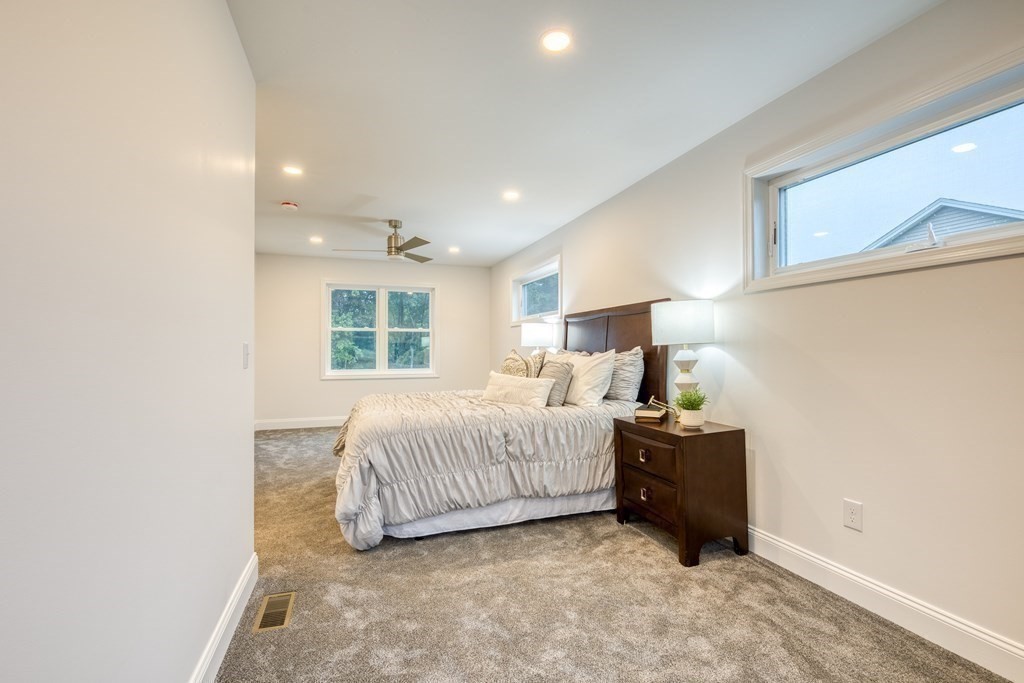 6 Delaware Avenue Springfield, MA 01119 - Photo 14 of 27