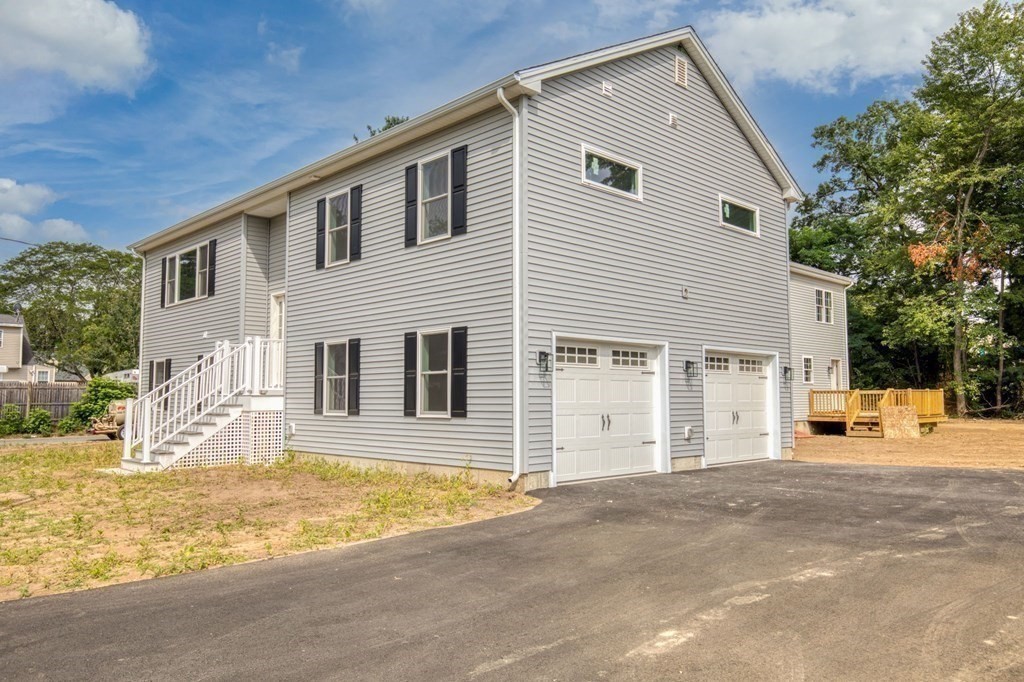 6 Delaware Avenue Springfield, MA 01119 - Photo 3 of 27
