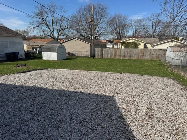 $1,900 | 2319 Pinehurst Street, Bettendorf, IA 52722