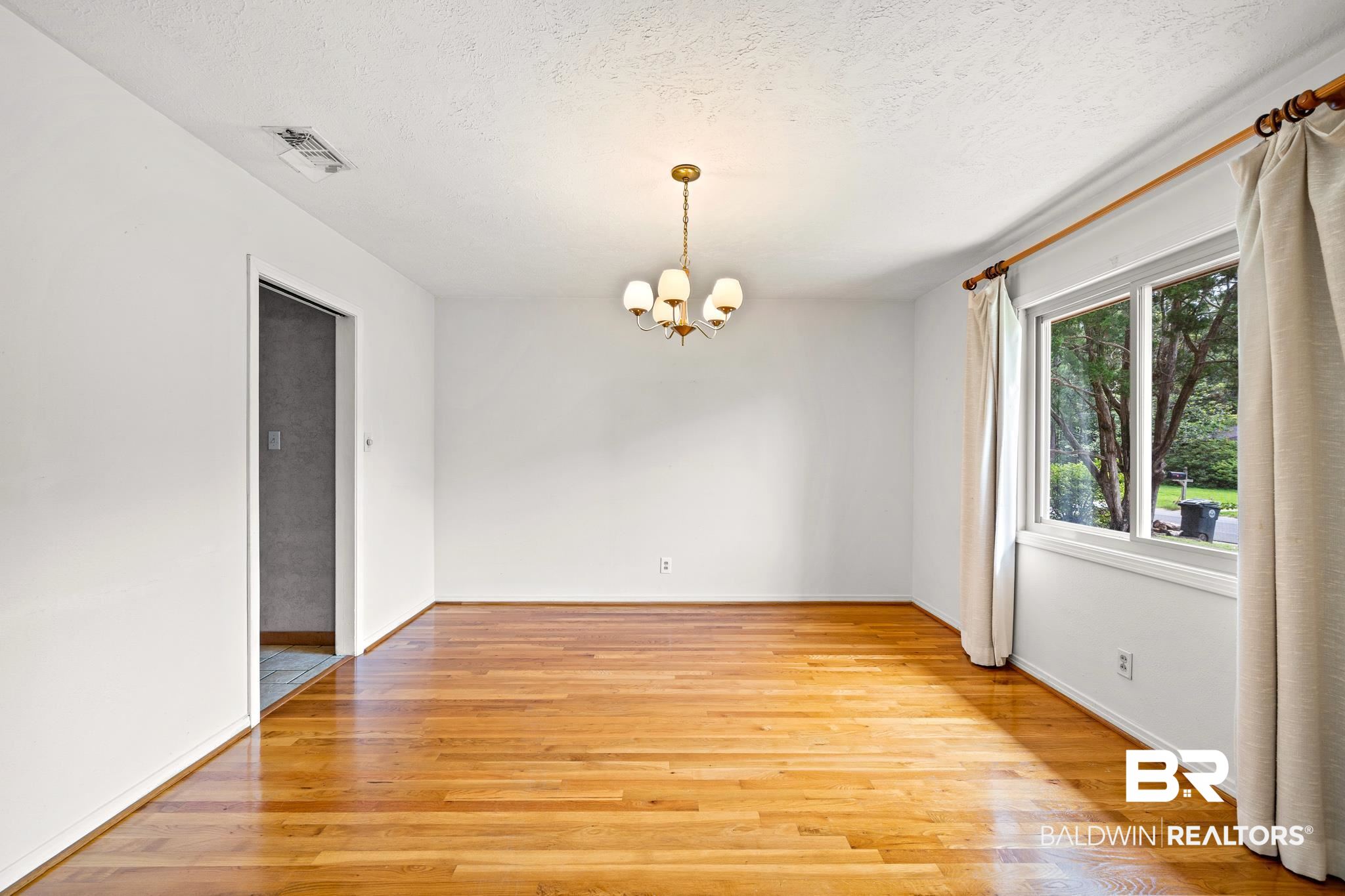 454 Boone Lane Fairhope, AL 36532 - Photo 6 of 21 Dining Room