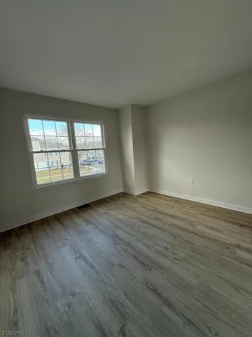 a view of a yard with a house