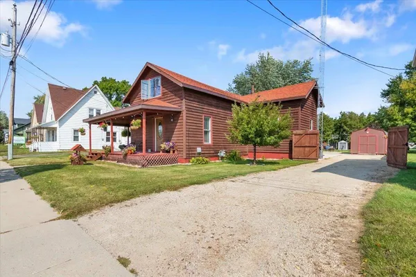 $164,900 | 154 East Main Street, Wautoma, WI 54982