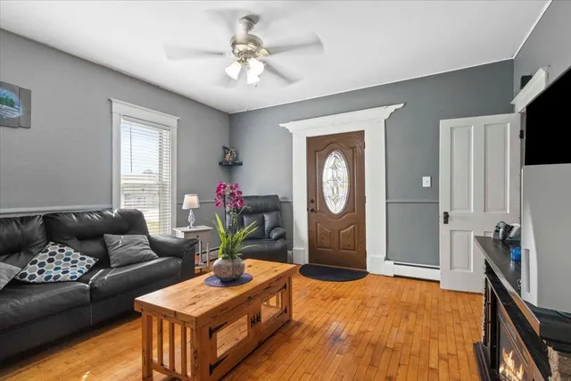 $164,900 | 154 East Main Street, Wautoma, WI 54982