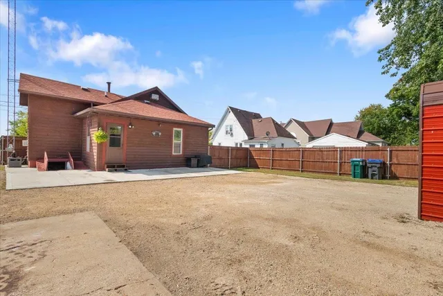 $164,900 | 154 East Main Street, Wautoma, WI 54982