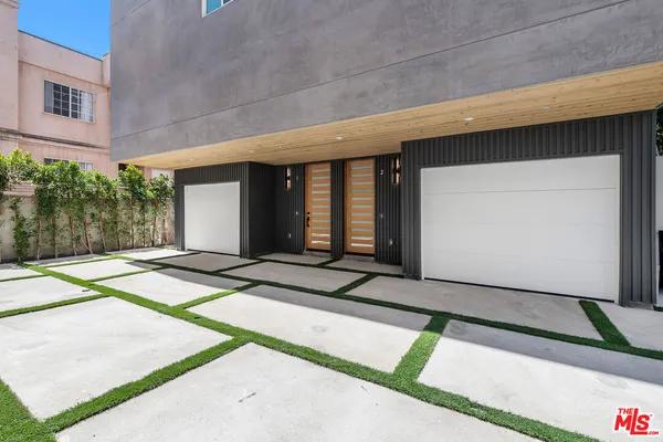 $5,250 | 4333 Dixie Canyon Avenue, Sherman Oaks, CA 91423