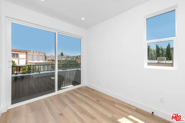 $5,250 | 4333 Dixie Canyon Avenue, Sherman Oaks, CA 91423