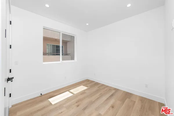 $5,250 | 4333 Dixie Canyon Avenue, Sherman Oaks, CA 91423