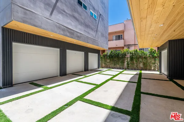 $5,250 | 4333 Dixie Canyon Avenue, Sherman Oaks, CA 91423