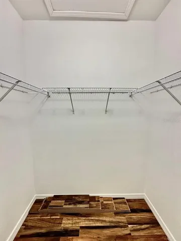 a view of a utility room