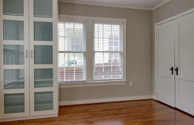 a kitchen that has a sink and a stove