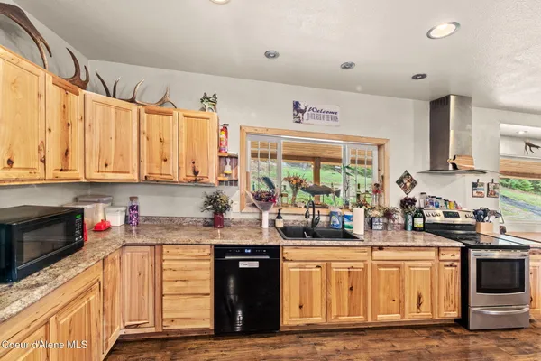 $625,000 | 414 Joan's Road, Fernwood, ID 83830