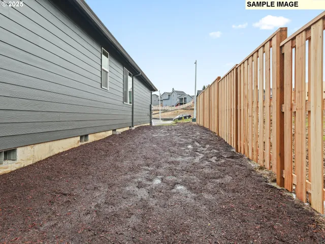 $654,900 | 750 Northeast Saling Drive East, Unit 90, Estacada, OR 97023