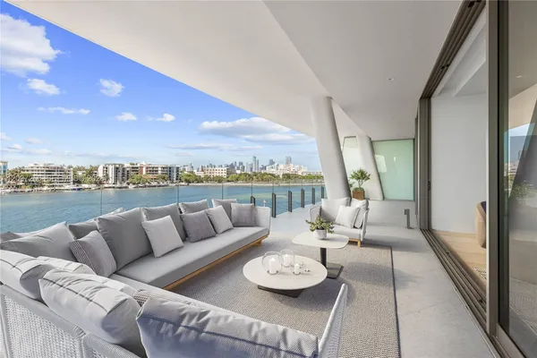 $35,000 | 5 Grove Isle Drive, Unit S401, Miami, FL 33133