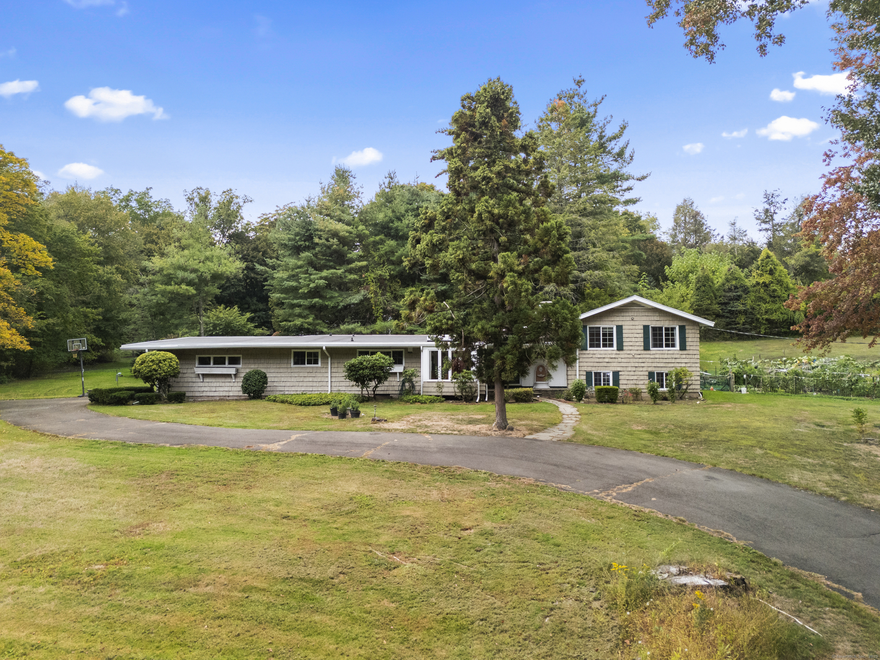 46 Tumblebrook Road Woodbridge, CT 06525 - Photo 29 of 37