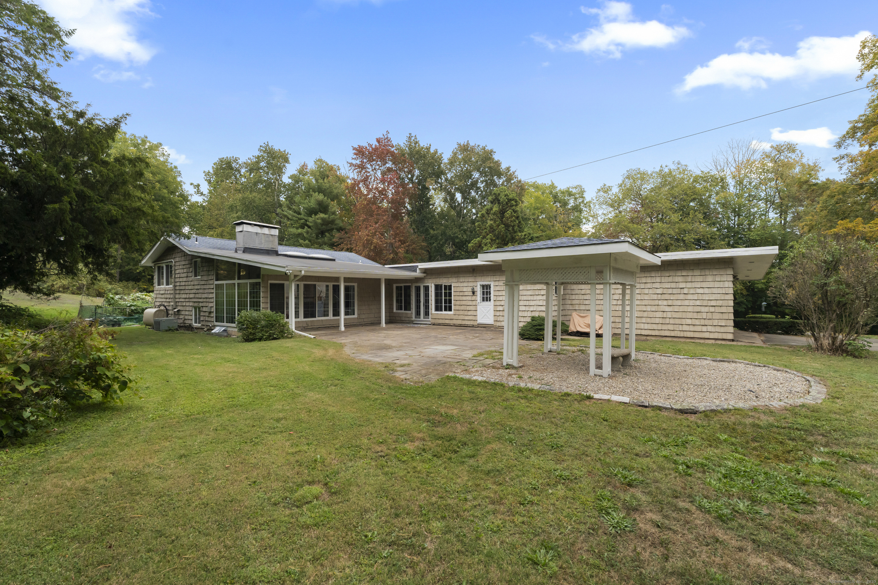 46 Tumblebrook Road Woodbridge, CT 06525 - Photo 30 of 37